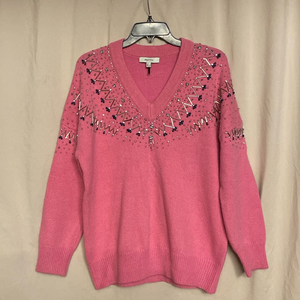 IPEKYOL Rhinestone Embellished V-Neck Oversized Sweater, Size XS Color Pink